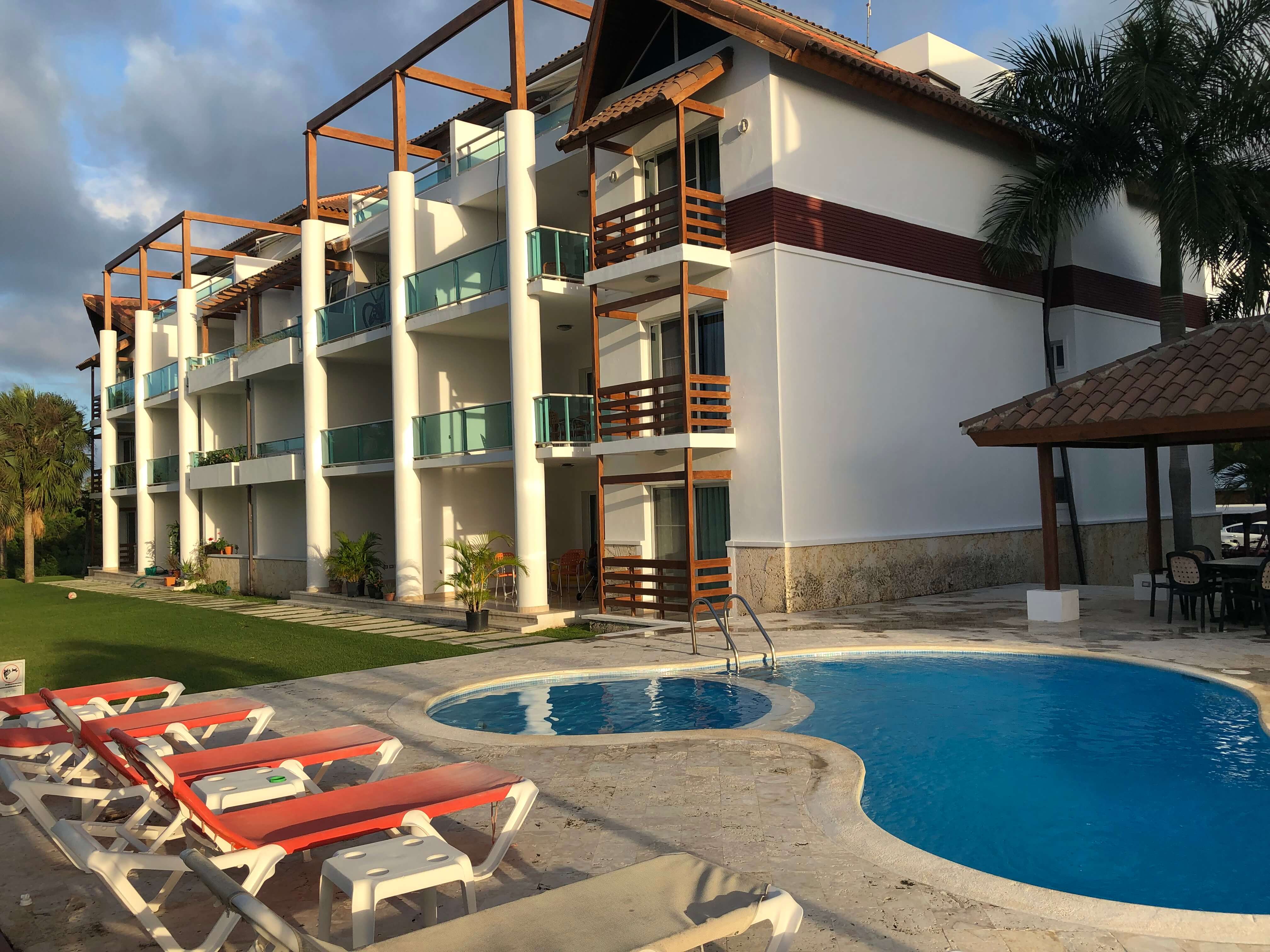 Apartamentos 2-3Dorm. Vista Al campo De Golf, Acceso A Playa. Bavaro, República Dominicana